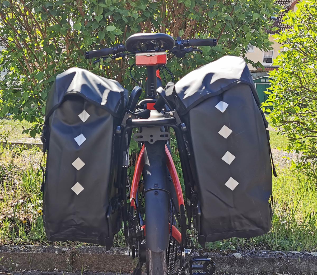 Fahrradtasche Pro Plus Packtasche Gepäckträgertasche Red Loon LKW-Plane wasserdicht
