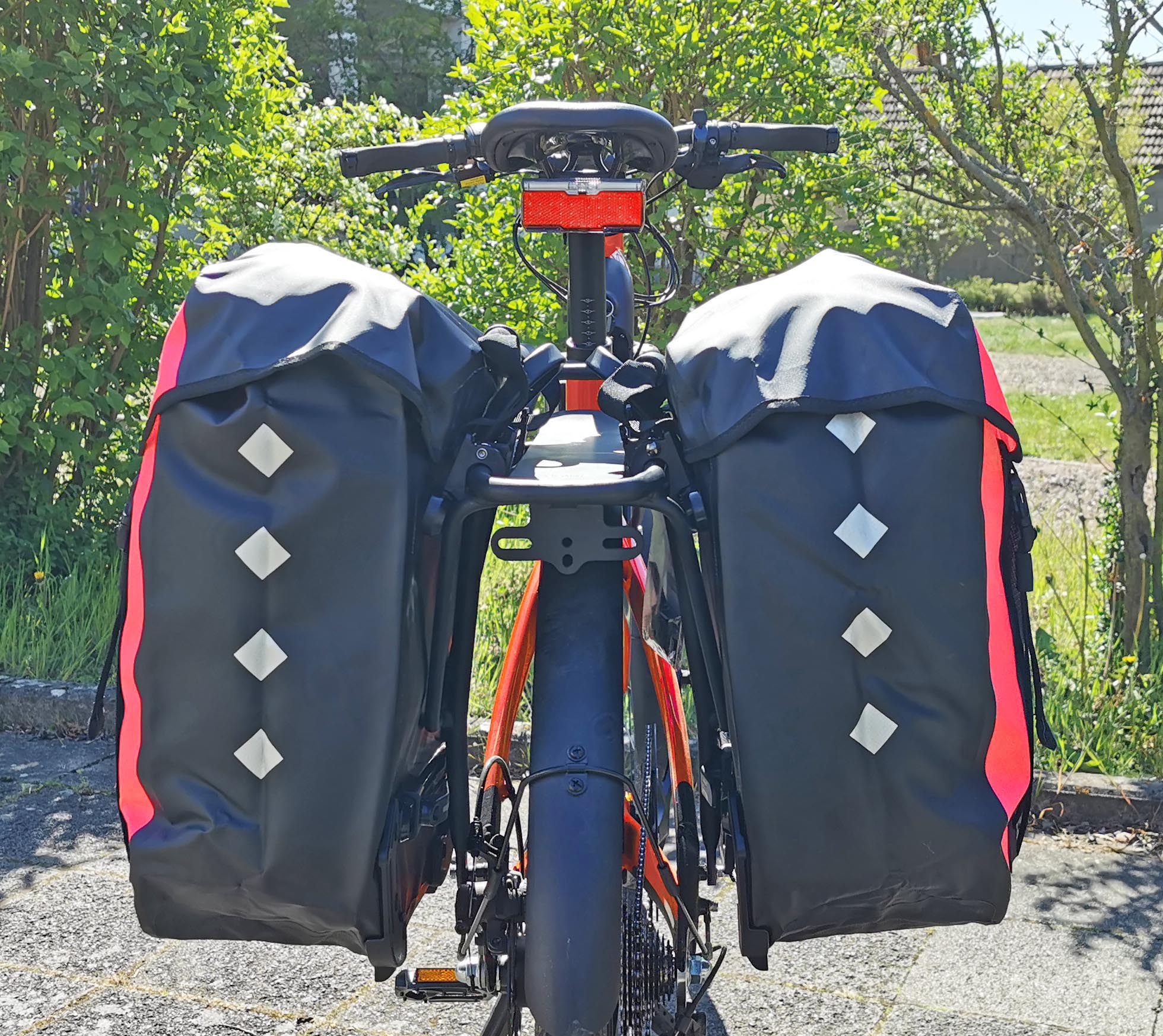 Fahrradtasche Pro Plus Packtasche Gepäckträgertasche Red Loon LKW-Plane wasserdicht
