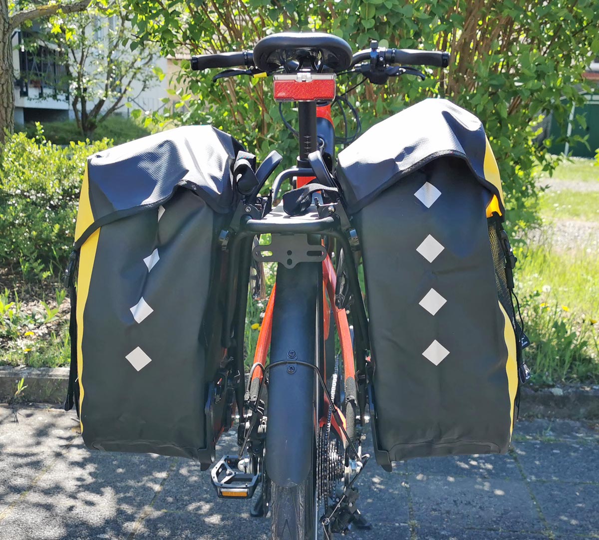 Fahrradtasche Pro Plus Packtasche Gepäckträgertasche Red Loon LKW-Plane wasserdicht