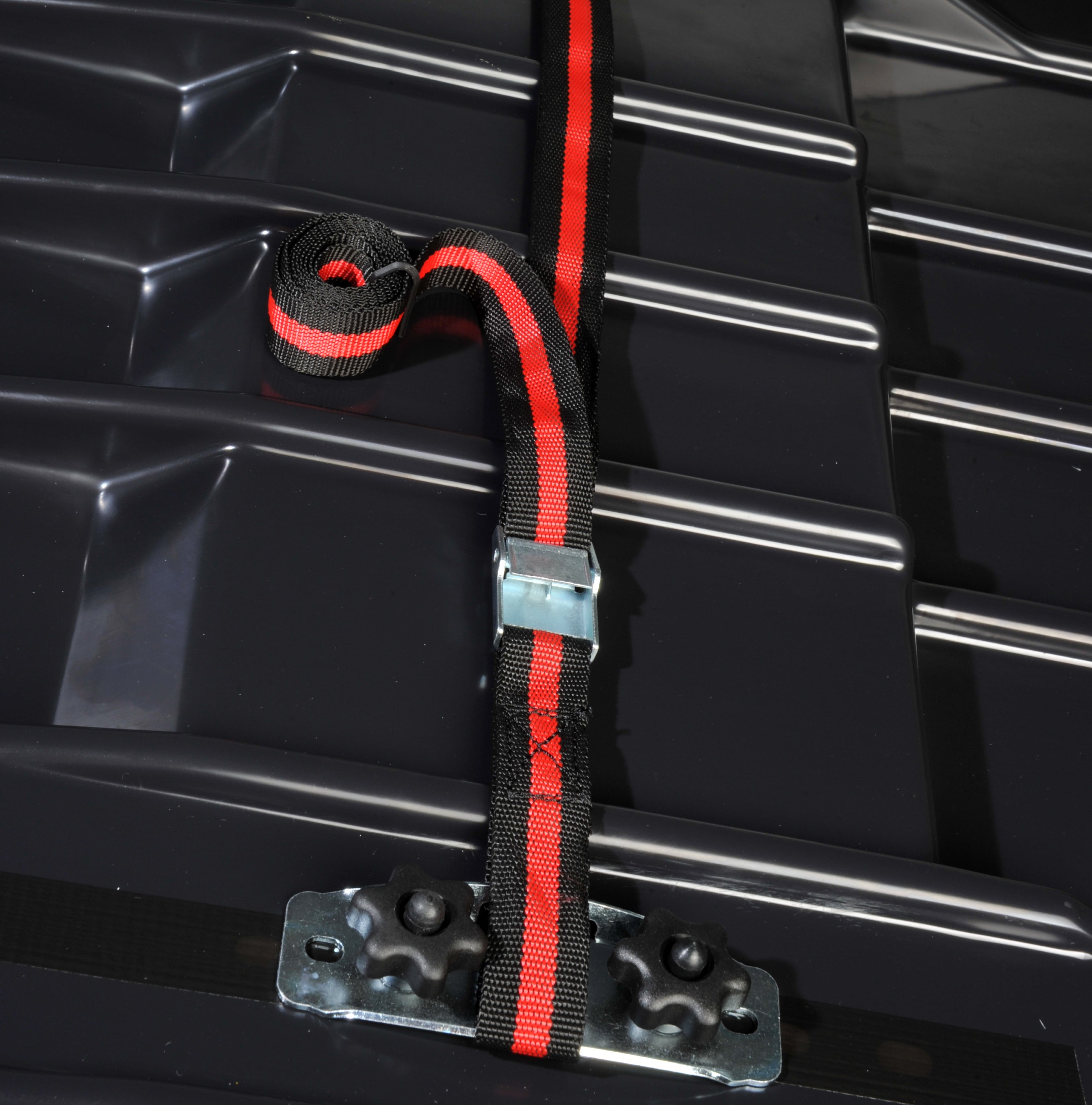 Dachbox/Gepäckbox/Dachkoffer/Autobox CUBE 370 Liter schwarz glänzend