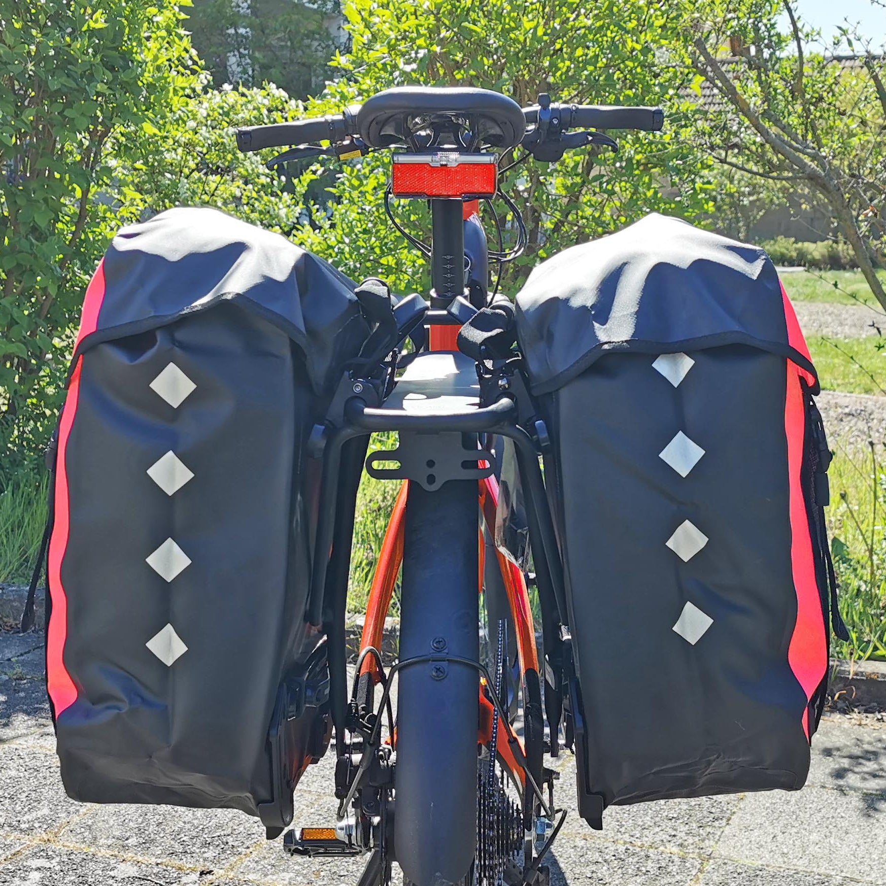 Fahrradtasche Pro Plus Packtasche Gepäckträgertasche Red Loon LKW-Plane wasserdicht