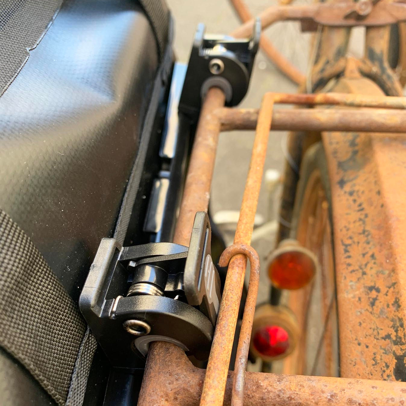 Red Loon Packtasche Fahrradtasche Gepäckträgertasche LKW-Plane wasserdicht