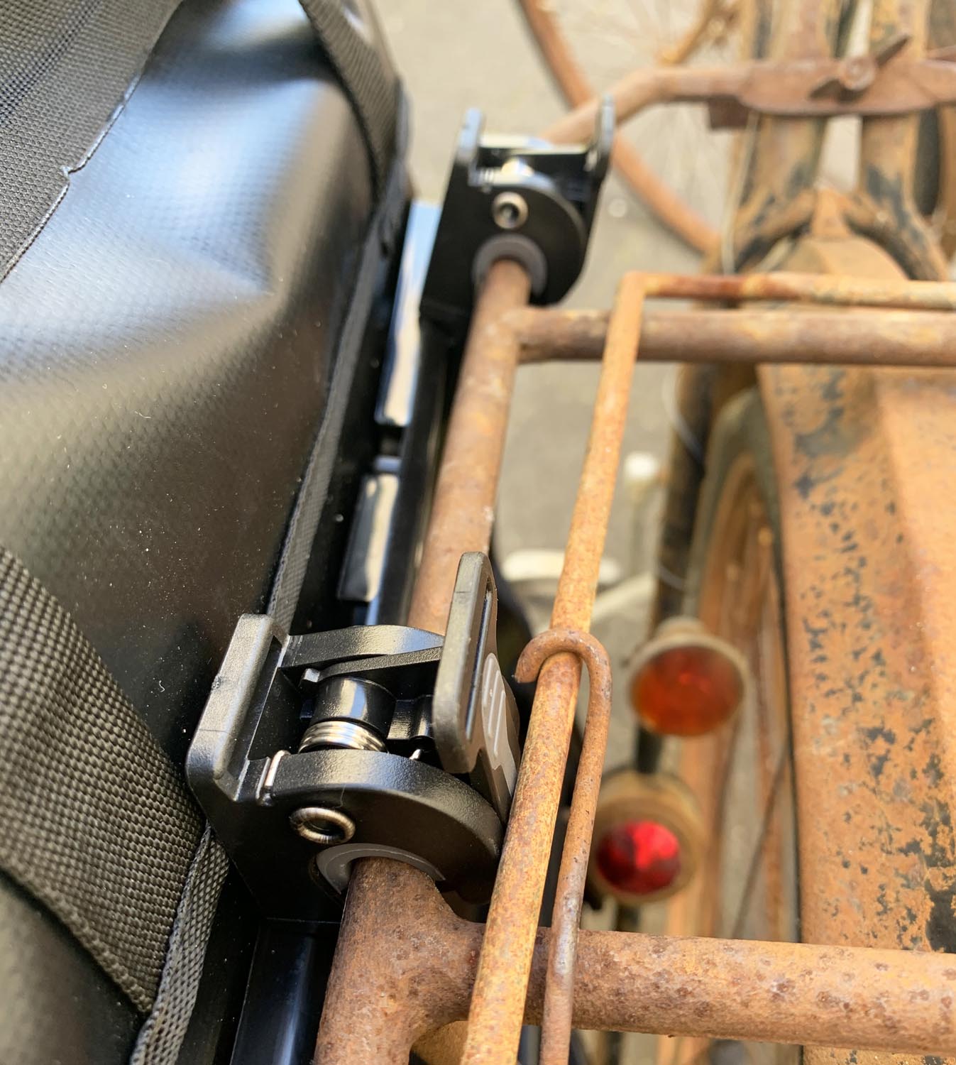 Red Loon Packtasche Fahrradtasche Gepäckträgertasche LKW-Plane wasserdicht