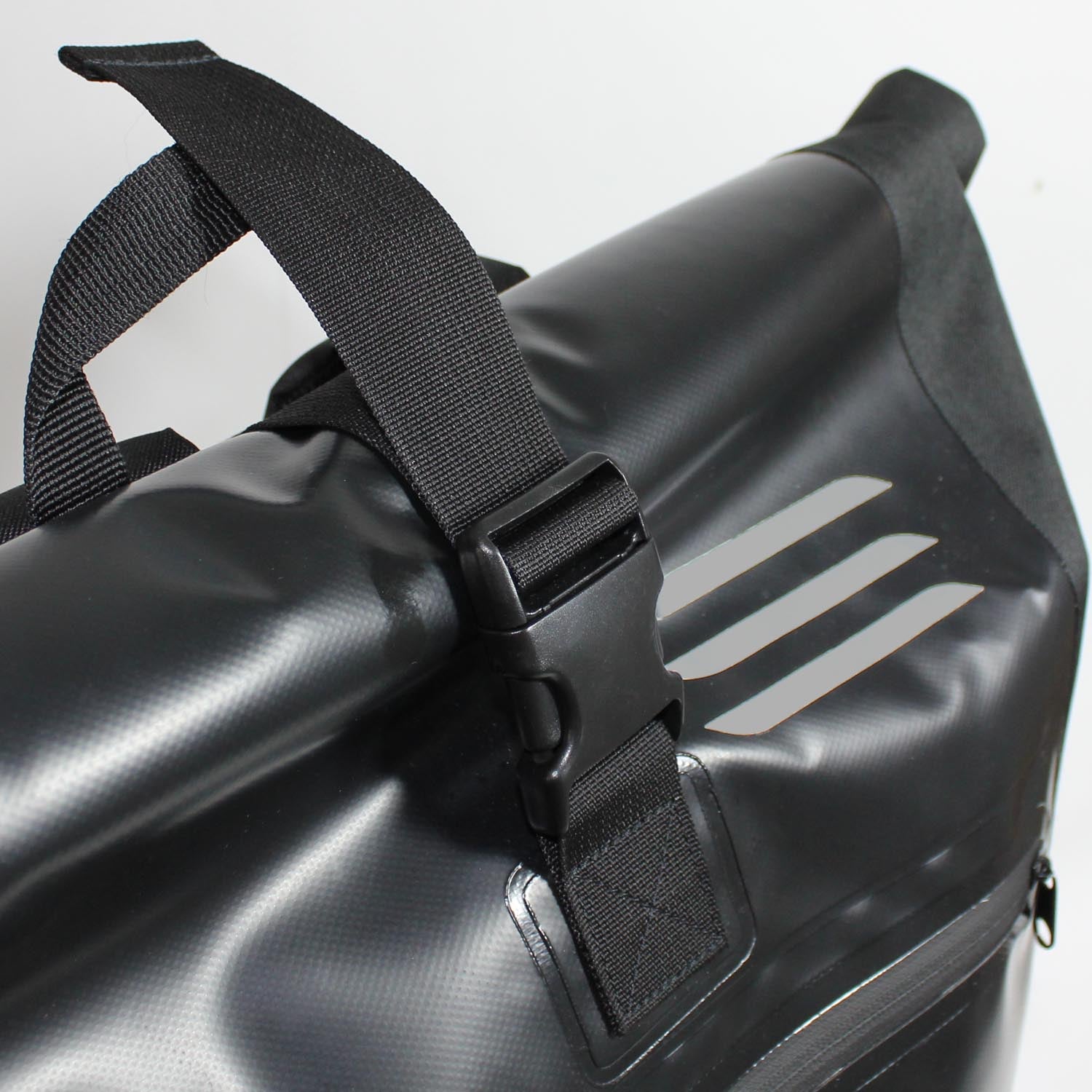 Red Loon Kurier Rucksack Courier Bag Kuriertasche LKW-Plane Backpack